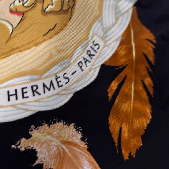 HERMES (Authentic) Silk Scarf (90cm Square) - Picture 3 of 10
